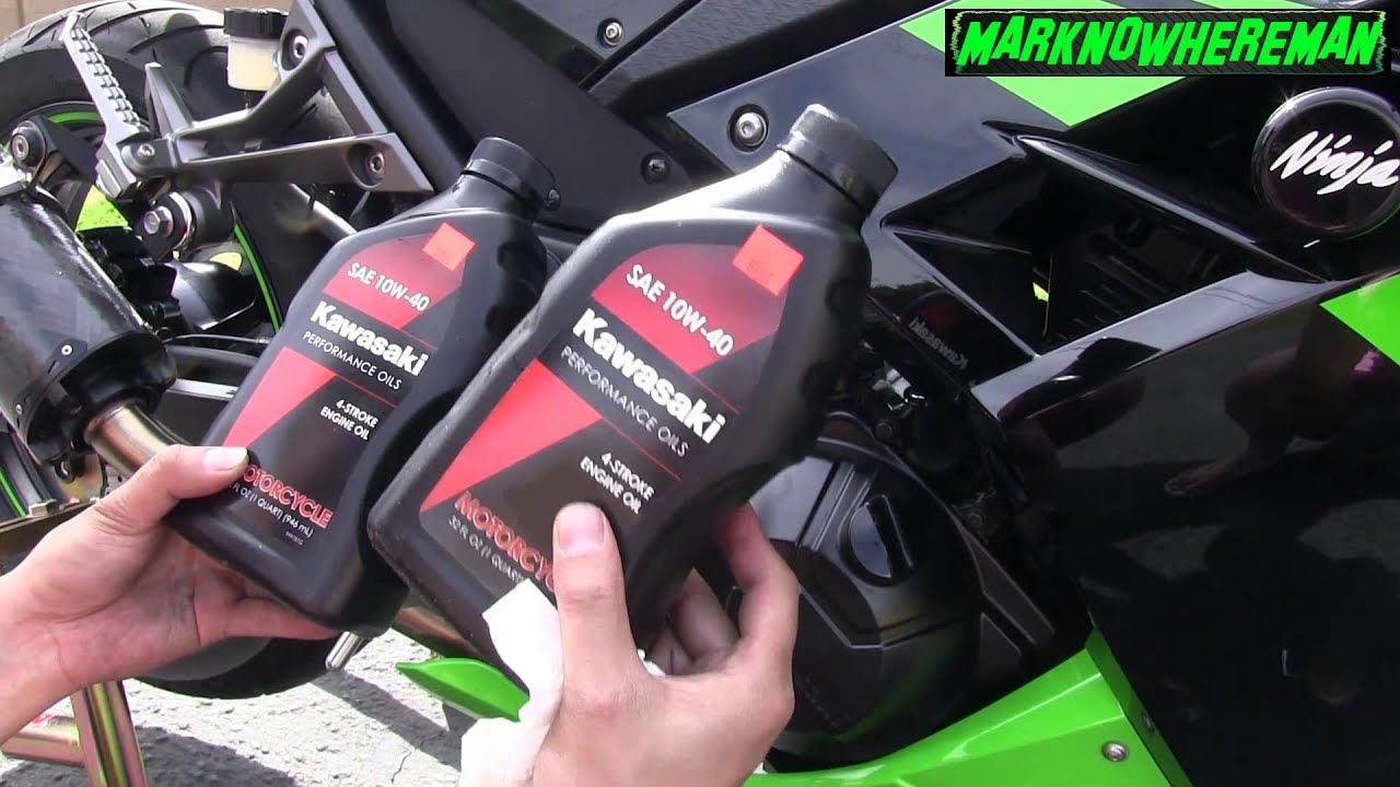 Какое масло заливать в двигатель питбайка. Масляный фильтр Kawasaki Ninja 300. Масло Кавасаки ниндзя 250. Масло для мотоцикла Kawasaki zx1000. Антифриз для мотоцикла Kawasaki 250 кубов.