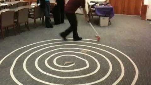 How to Build a labyrinth in 5 minutes!