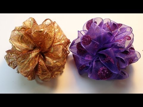 How to Make a Pom-Pom Bow for Pretty Gifts