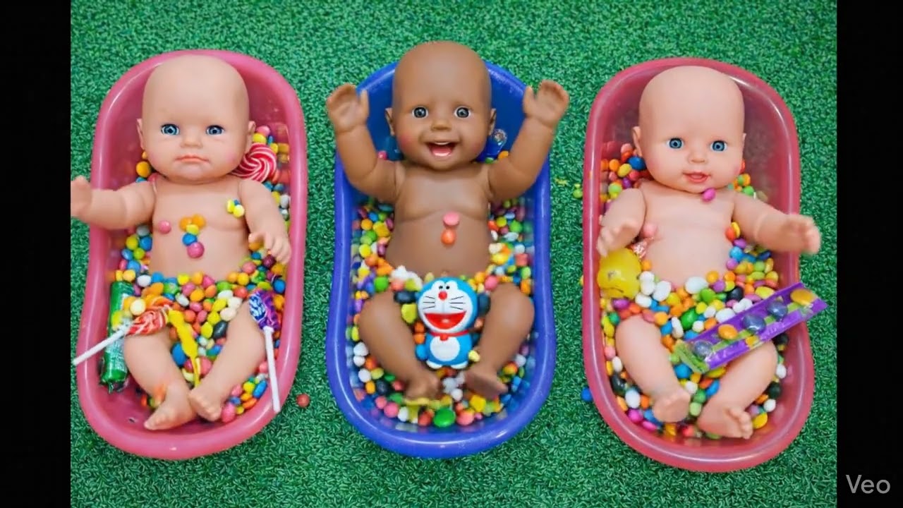 Minutes Satisfying Video Mixing Funny Candy ASMR & Make Up in 3 Bathtubs with Magic M&M's Slime