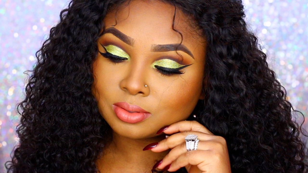 Money Maker Cut Crease Lips