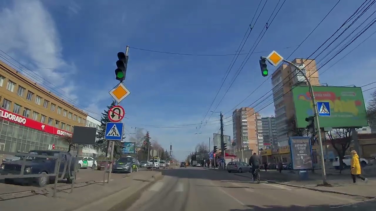 Житомир: Мовчазна подорож вулицями весняного міста. Хроніки асфальту.