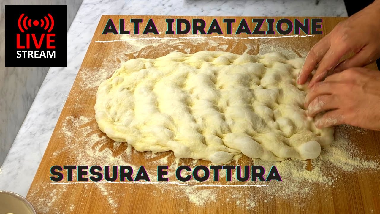 Come Stendere E Cuocere La Pizza In Teglia Alta Idratazione Youtube