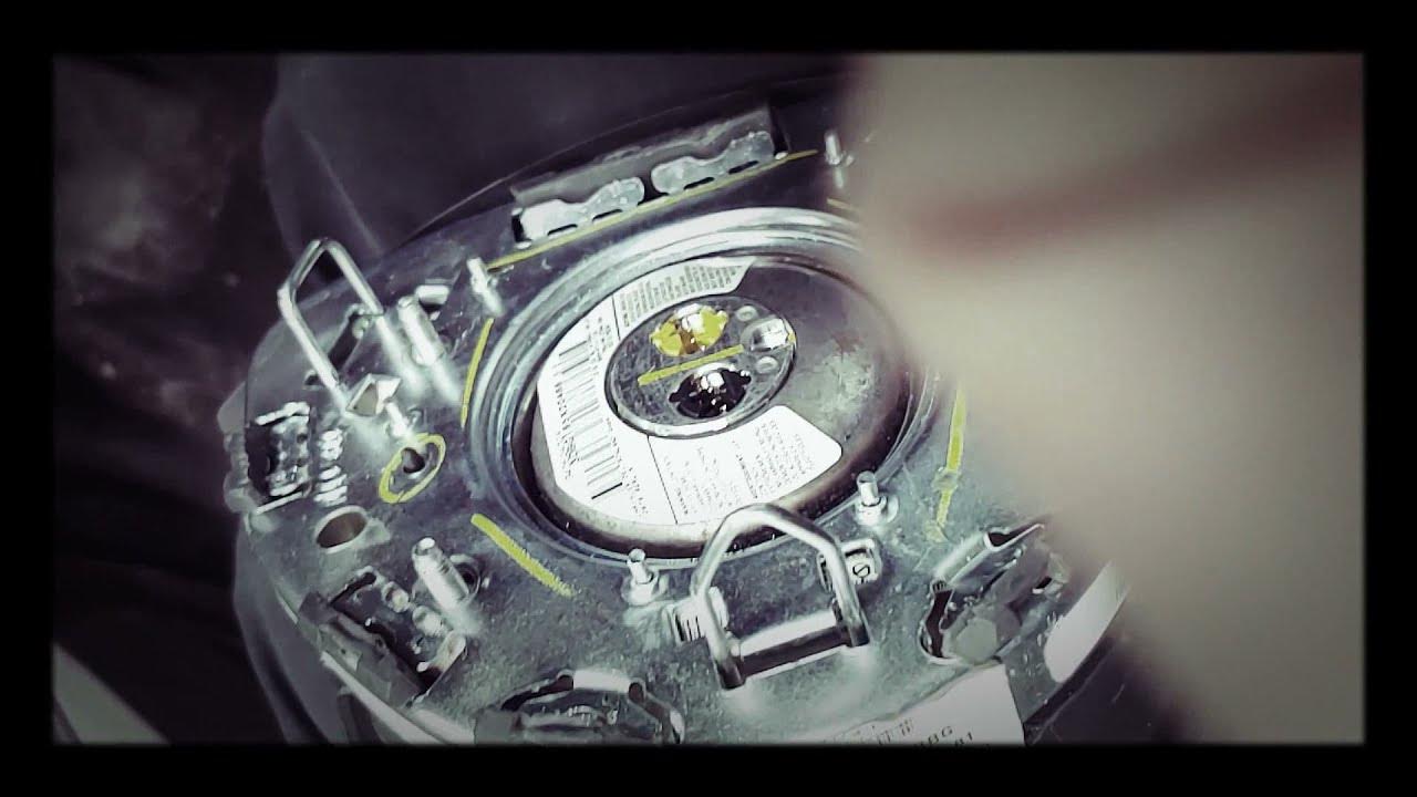 2010 Dodge caravan airbag removal - YouTube
