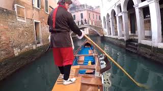 Jack Sparrow in Gondola a Venezia 😜 con la gondola Zorzetto della GSVVM.
