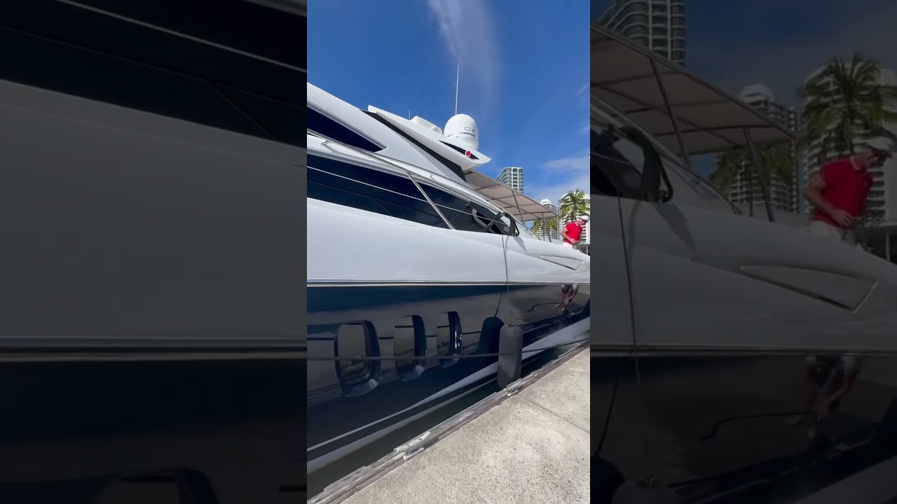 Luxury Yacht Charter Gold Coast | CHIA Looking Spectacular