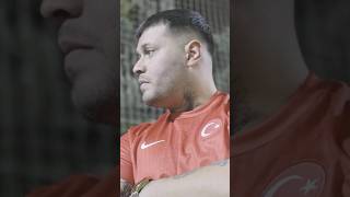 Hali̇l İbonun Mi̇lli̇ Takim İçi̇n Yayinladiği Şarki Şi̇mdi̇ Yayinda