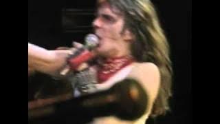 Saxon - And the Bands Played On (live '83)