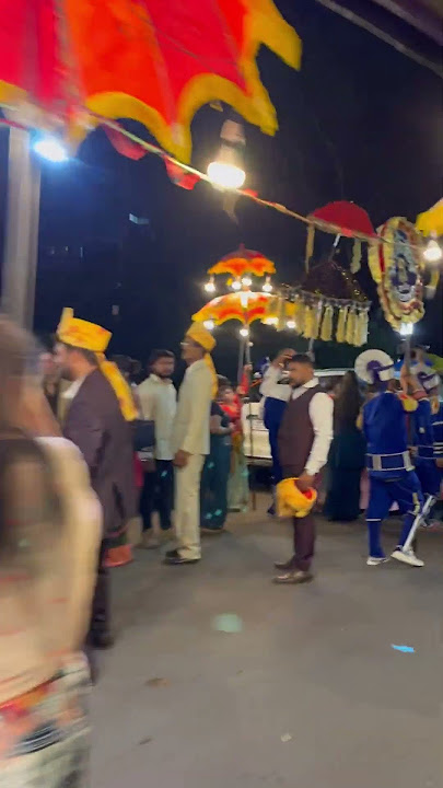 Lagta hain kisi ka band bajne wala hain indore main #explore #indore #saadi #bengali T#band #love