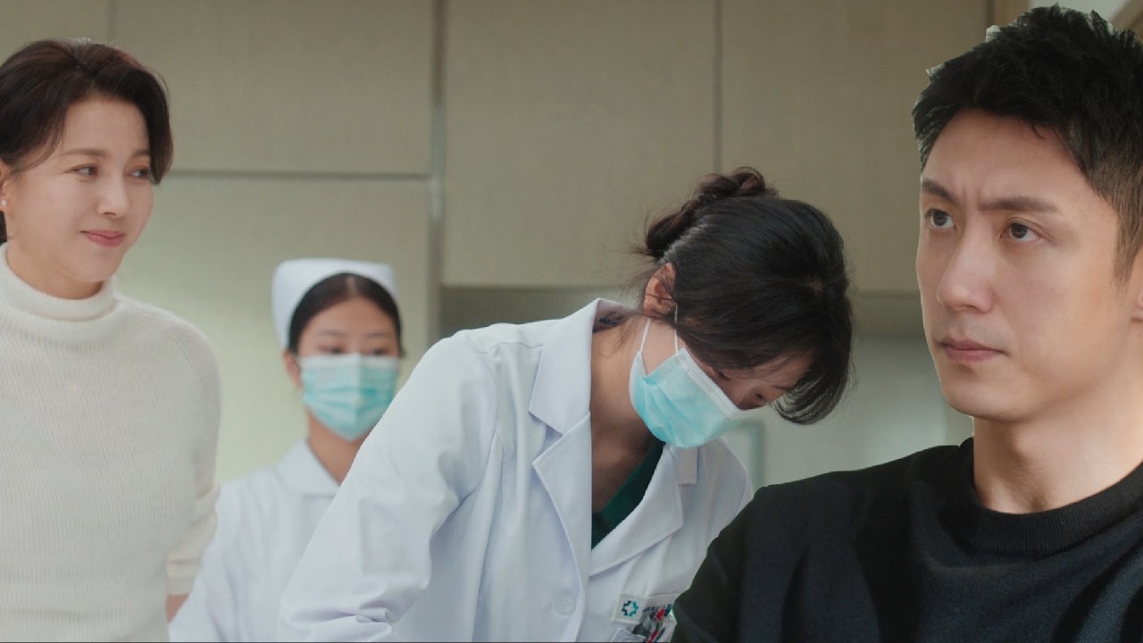 ❄【MOVIE】父母看出帥小伙子喜歡灰姑娘，給她們製造機會，努力撮合他們 #好看中国电视剧 #爱情