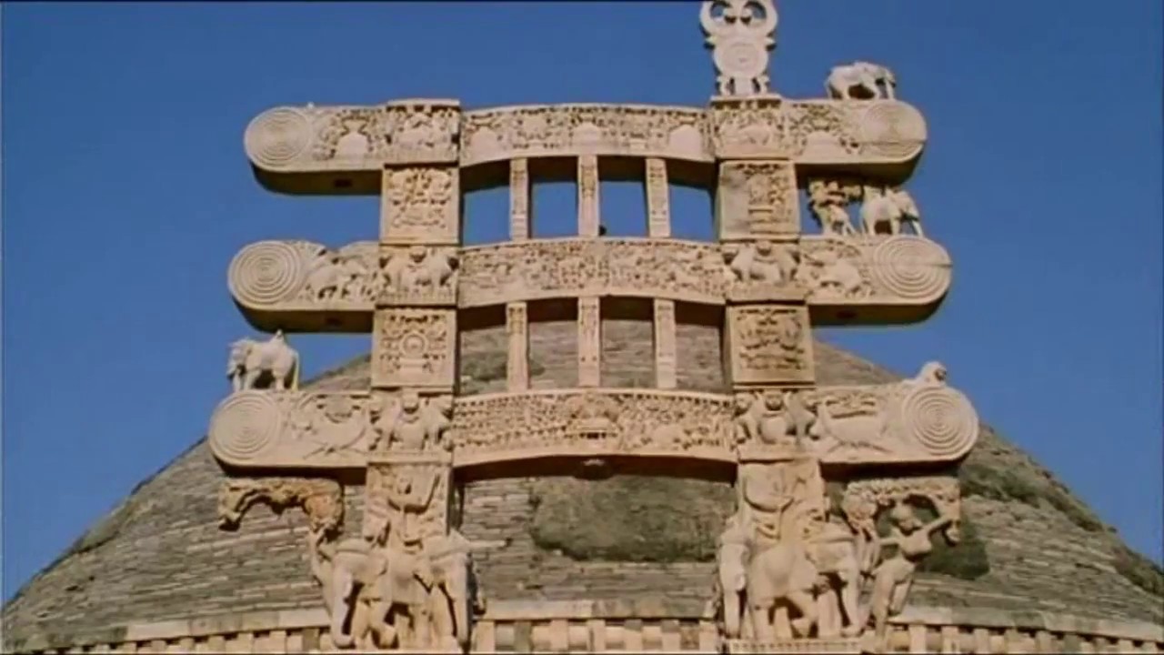 Буддийские ворота и ступы в Санчи / Индия - YouTube