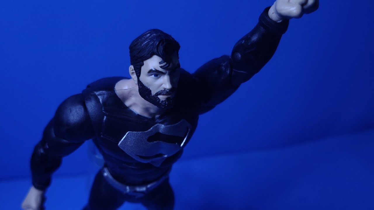 PRLostGalaxy2014 Review: McFarlane DC Multiverse Superman - Black Suit (Superman: Lois & Clark)