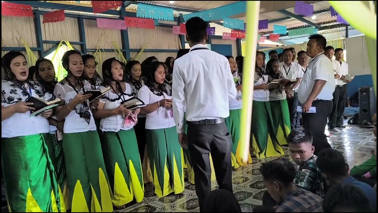 Carol singing Round at nancowrie  island 2025 .st marry  Magdalin.. 