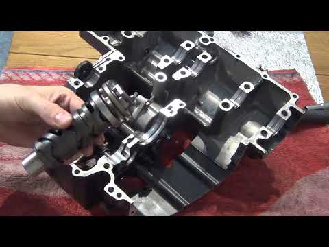 Suzuki RF900 engine rebuild + 6 speed gearbox swap -Part 4