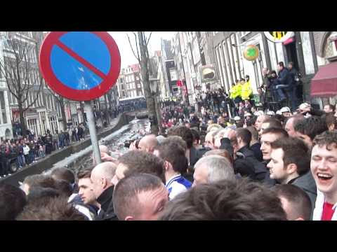 Man Utd fans vs Ajax fans