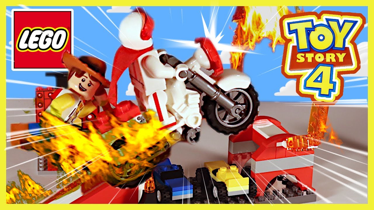 Toy Story 4 Duke Caboom Stunt Show Lego Stop Motion Adventure | Motorcyle Jump with CRASH