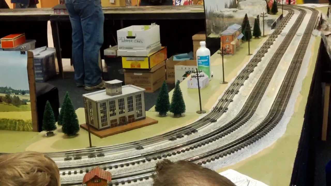 SSJR 17032013 Roadrailer Train at the 2013 KITCHENER MODEL TRAIN SHOW