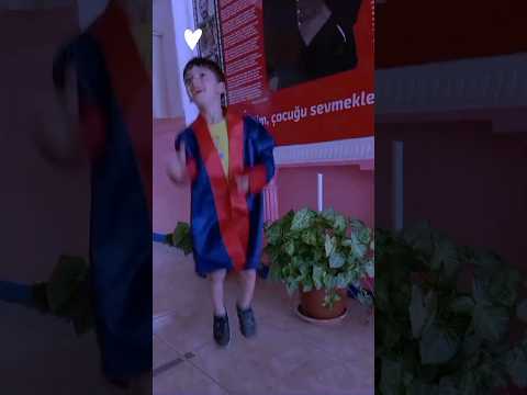 النجاح مبروك حموده خلص المدرسه وبلشنا بلعطله حموده غزل لولو 