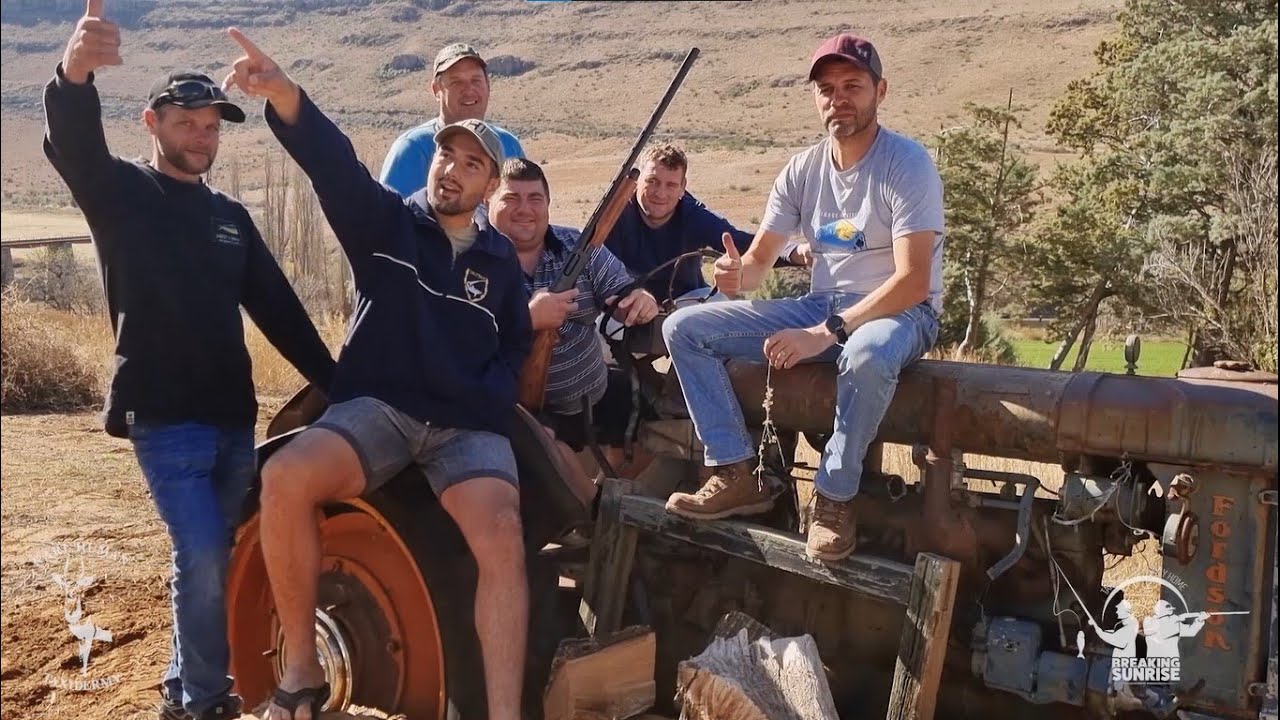 Hunting Mountain Reed Buck in Barkley East - YouTube