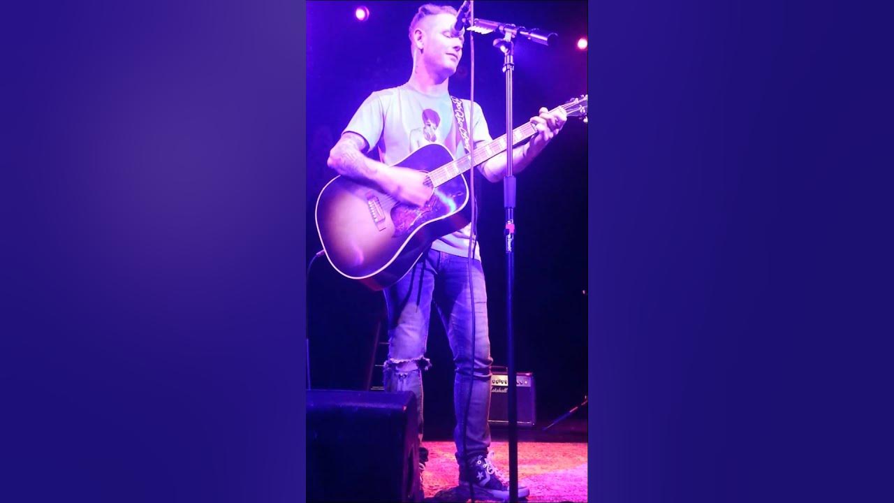 Corey Taylor Lightning Crashes (Live Cover)(Live Acoustic Irving