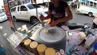 Ice Pan - Ice cream made on Phuket streets in Thailand (Ice Cream Rolls)