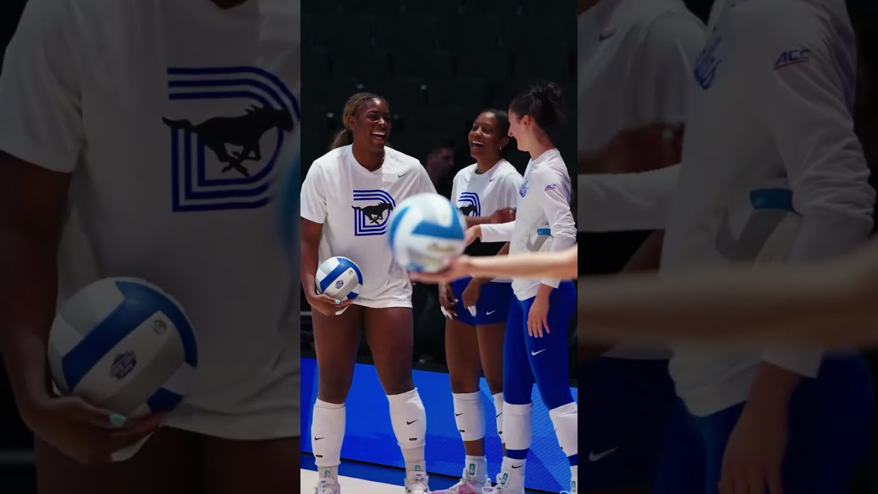 SMU volleyball mic'd up, with Favor Anyanwu 🎤 #shorts