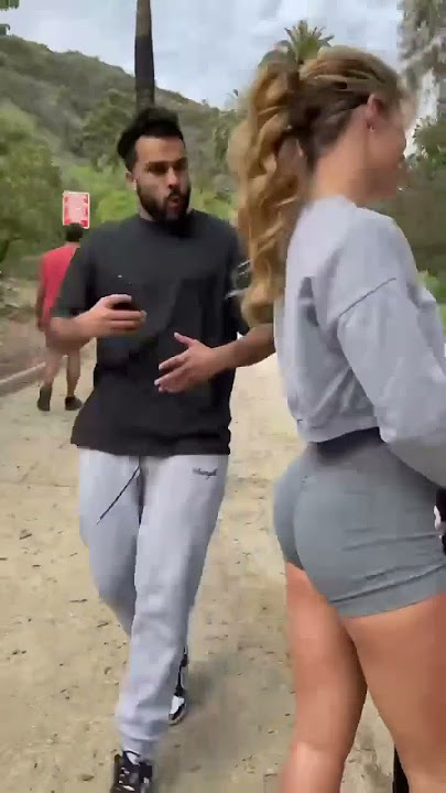 My bestie has my back 🫡 #lelepons #hannahstocking #shorts