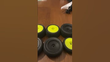 Losi Micro B stock vs. aftermarket wheels comparison #losi #rccar #losibuggy