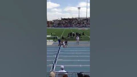 Waukee Girls Shuttle Hurdle Relay