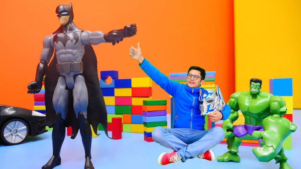 Batman'ın arabasını kurtarıyoruz. Joker yaramazlık peşinde