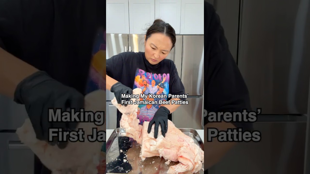 Making Jamaican Beef Patties for My Korean Parents    #jamaican #jamaicanfood #kingston #montegobay