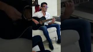 Marcelo Mello cantando música top