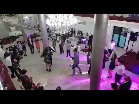 Roxana Benefolvan Sărutmâna tată