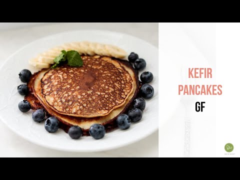 Video: Det är Ett Nöje Att Baka Pannkakor På Kefir. Läckra Vaniljsåspannkakor På Kefirs Första Handrecept