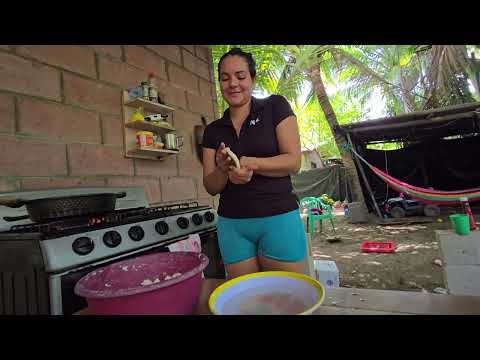 Video gravado por Isamar haciendo el almuerzo 