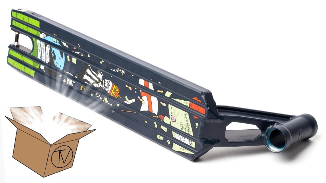 Lewis Crampton Signature District Deck Unboxing And Overview The Vault Pro Scooters Youtube