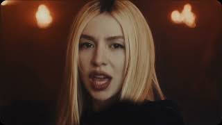 AVA MAX IS BACK! "BURN" @bigxthaplug feat. @avamax 