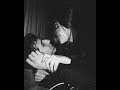 نعيم الشيخ يم العبايه السوده والعبايه مقصبه
