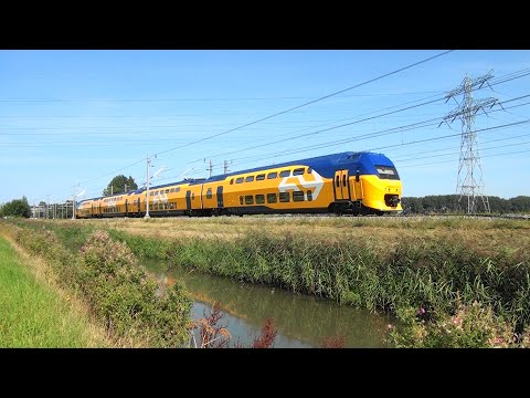 Gemoderniseerde NSR VIRMm 2/3 9510 te Houten 5 september 2021