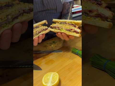 Quand je prépare des petits sandwichs à mes équipes