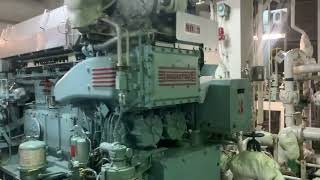 Quick tour of panamax size engine room
