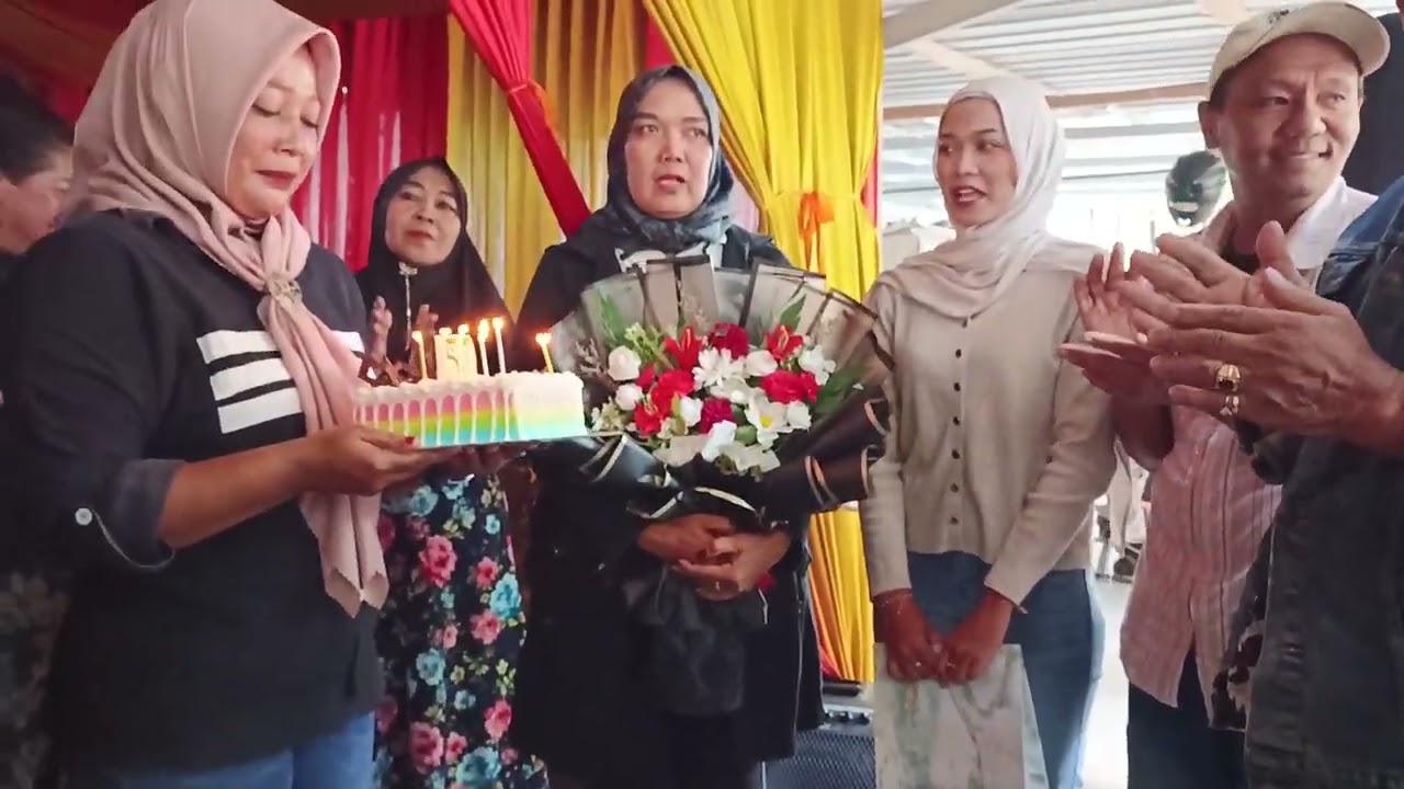 HUT BU ELIS KE 50. SEMOGA PANJANG UMUR 