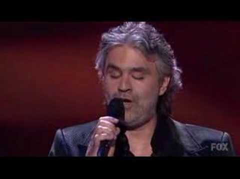 Andrea Bocelli lança filho cantor, criado a 'pão e música', e fala