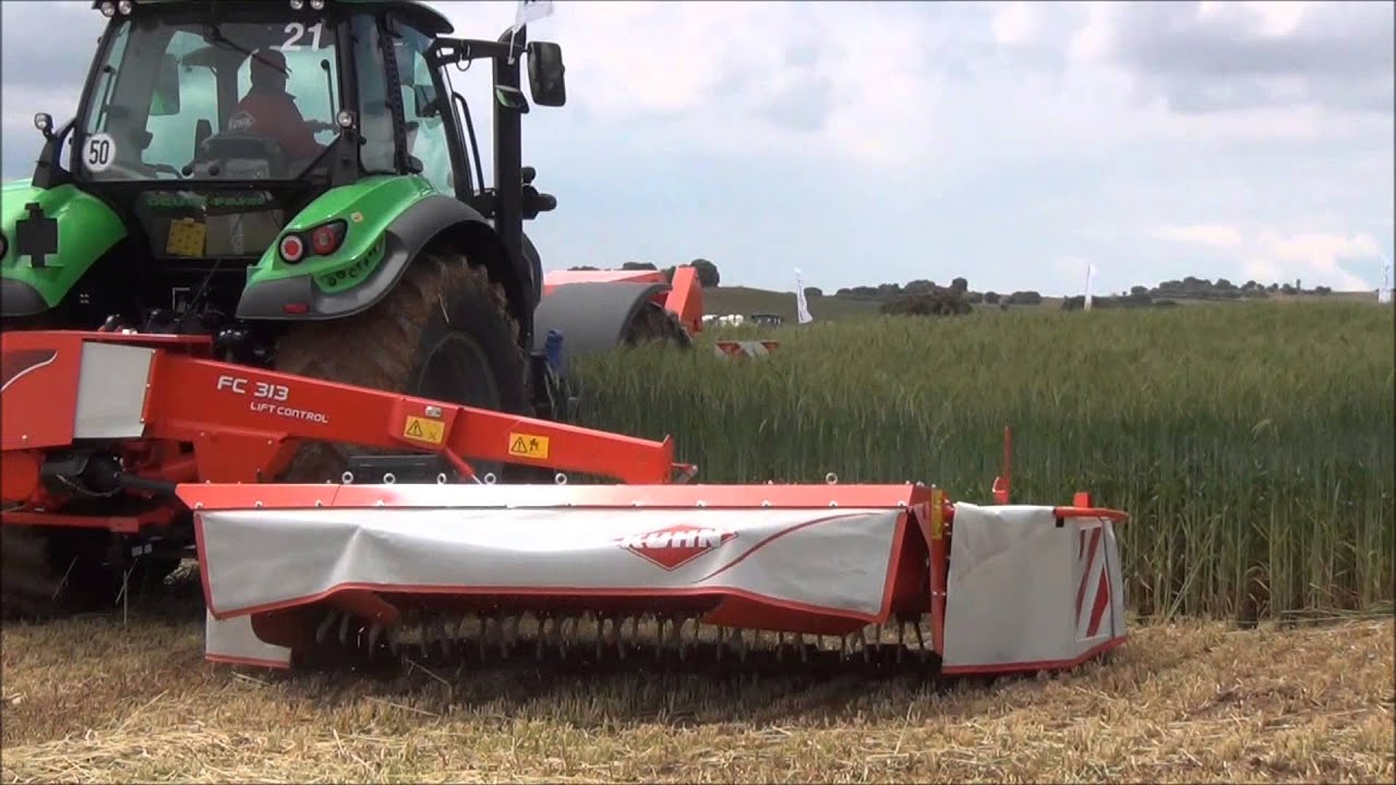Deutz Fahr T7.250 ttv & Kuhn FC 313. Demoagro.