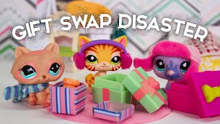 LPS: Christmas Gift Swap Disaster!? (Skit)