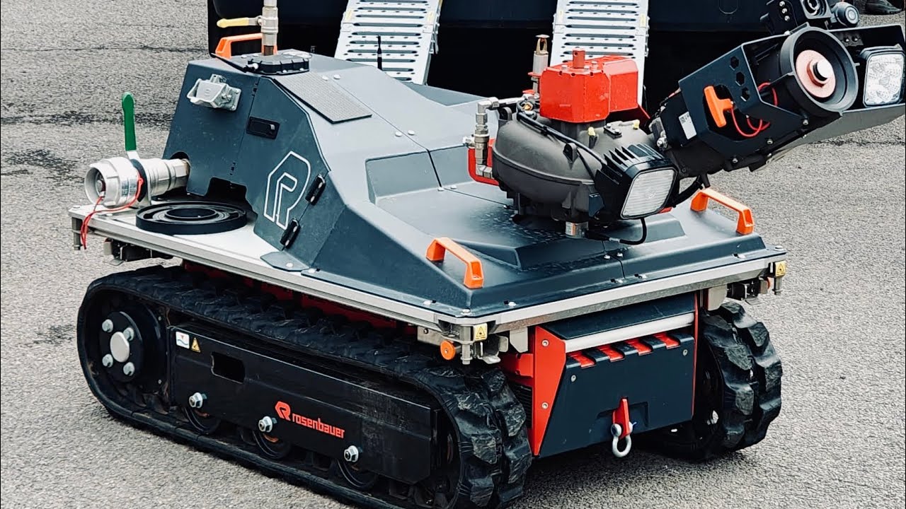 Rosenbauer RTE - fire extinguishing robot
