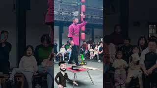 A Încercat Să Uimească Cu Bolurile