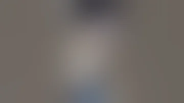 زوج يعرض مراتو ملابس النوم لي اجل الشهرة 