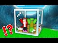 EPIC TSUNAMI vs. Mikey & JJ Doomsday GLASS Bunker - Minecraft (Maizen)