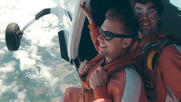 Armin van Buuren feat. BullySongs - Freefall (Official Music Video)